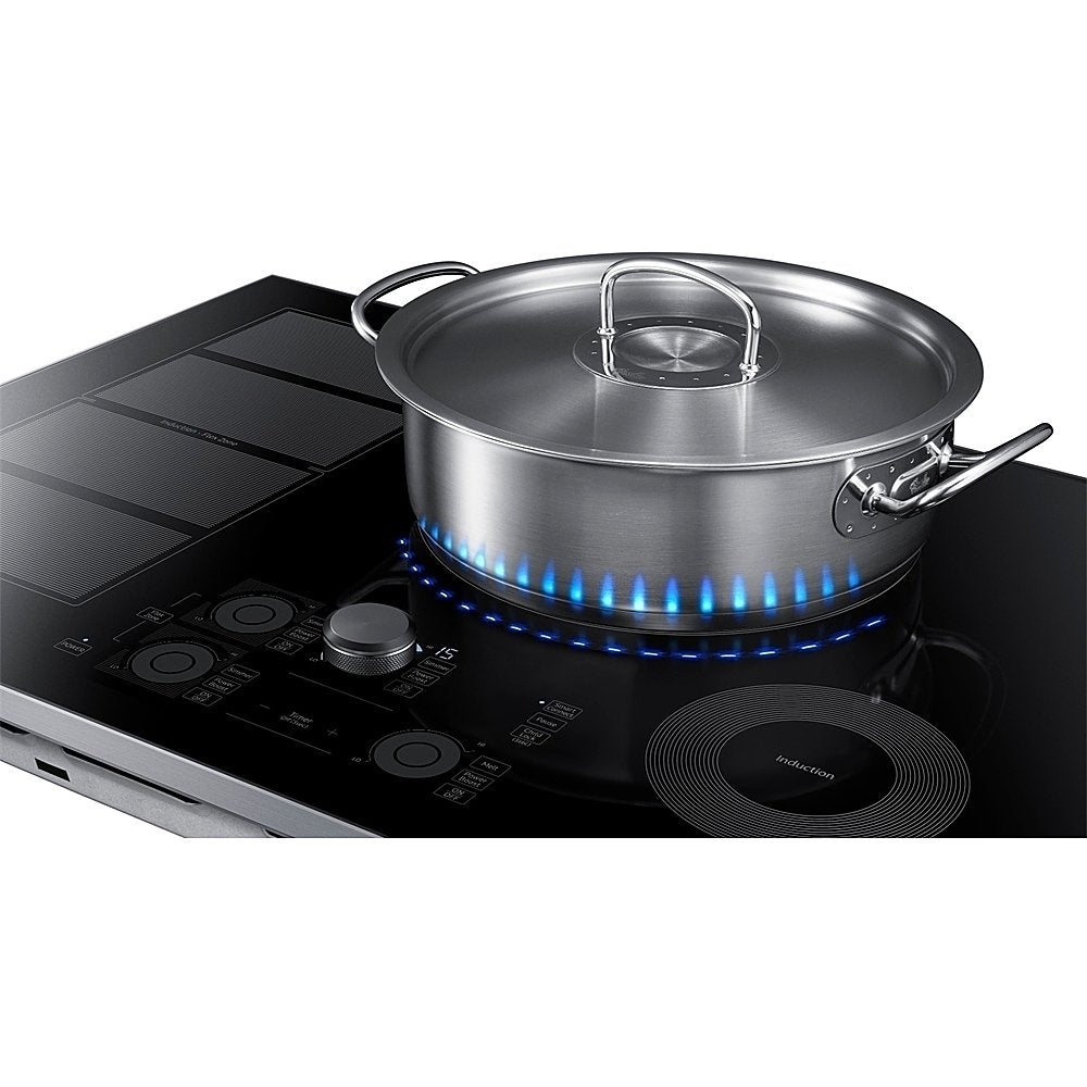 SAMSUNG NZ30K7880US/AA 30&quot; Smart Induction Cooktop in Stainless Steel