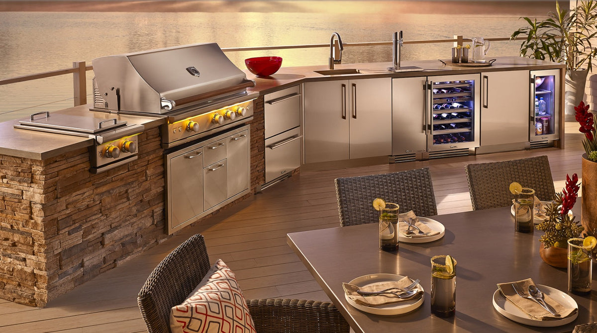 TRUE RESIDENTIAL TUR-15 15&quot; Undercounter Refrigerator