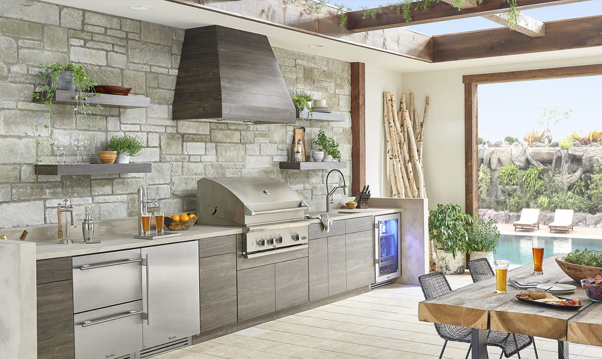 TRUE RESIDENTIAL TUF-24 24&quot; Undercounter Freezer