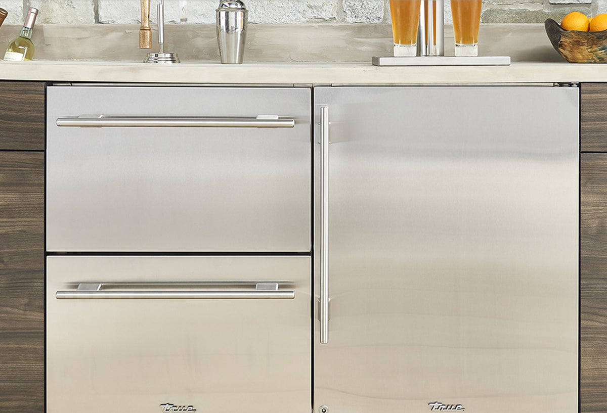 TRUE RESIDENTIAL TUF-24 24&quot; Undercounter Freezer