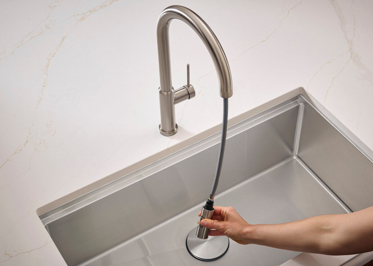 RUVATI RVF1237BN Vestia Single Handle Pull Down Kitchen Faucet Knurling Contemporary