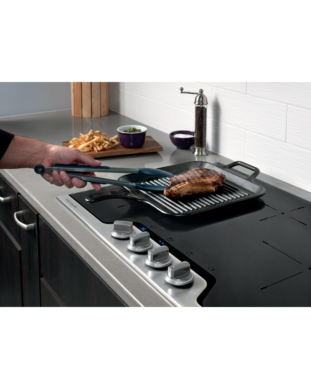 FRIGIDAIRE Professional  FPIC3077RF 30&#39;&#39; Induction Cooktop