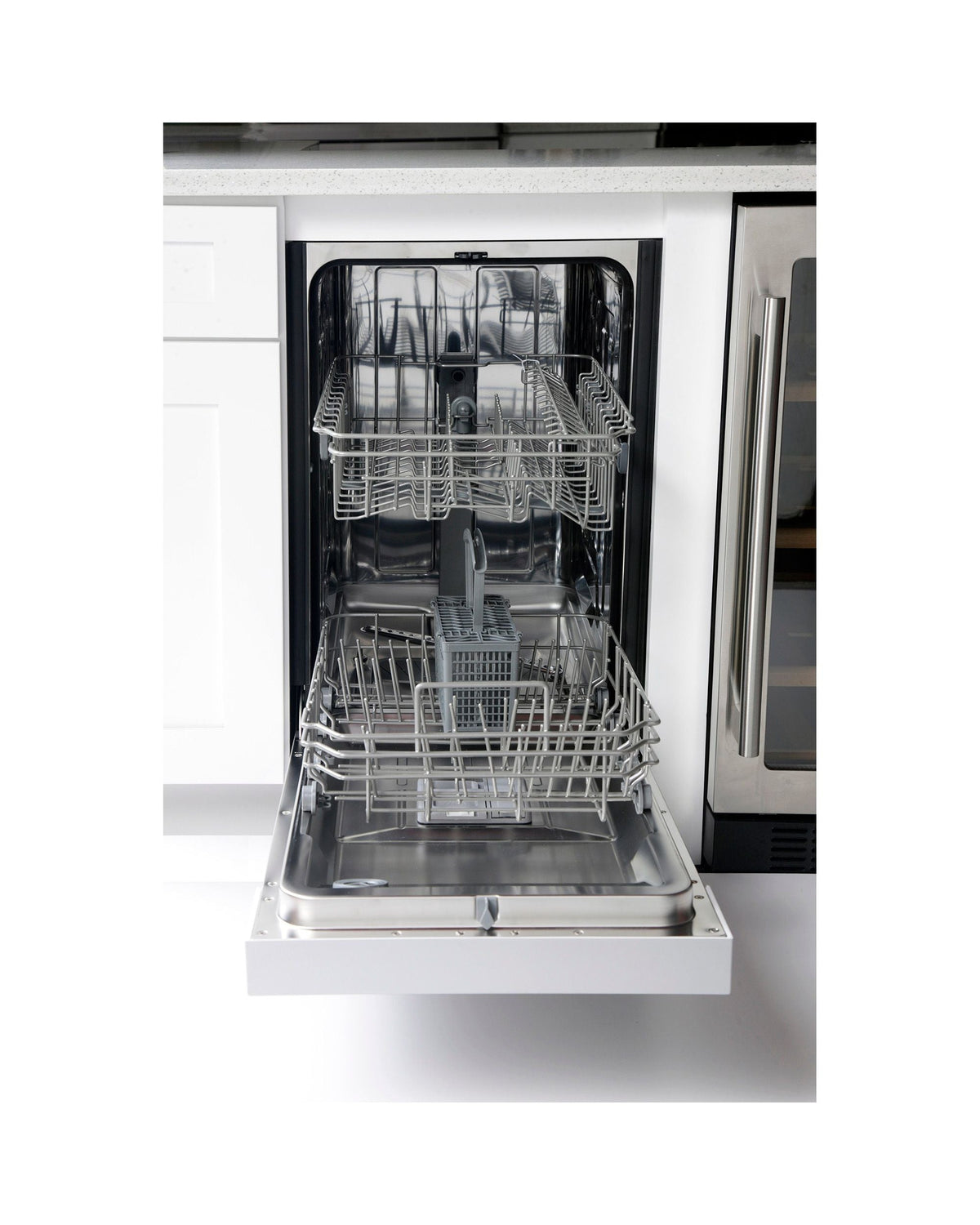 KUCHT K7740D 18″ Front Control Dishwasher in Stainless Steel